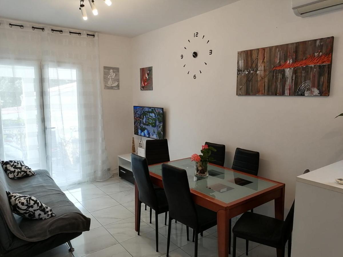 Apartment Lavanda Nova Razanj Ngoại thất bức ảnh